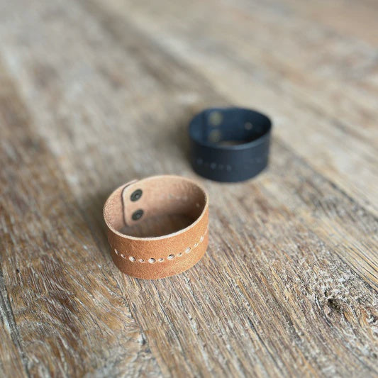 Loma~Dot Cuff