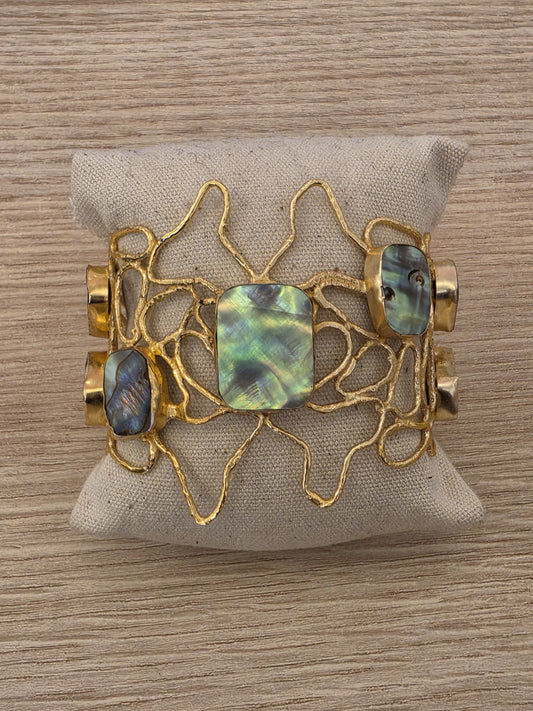 Gemajesty~Mesh Cuff Shell Bracelet