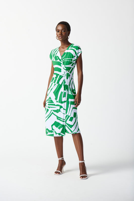 JR~242020 Green Wrap