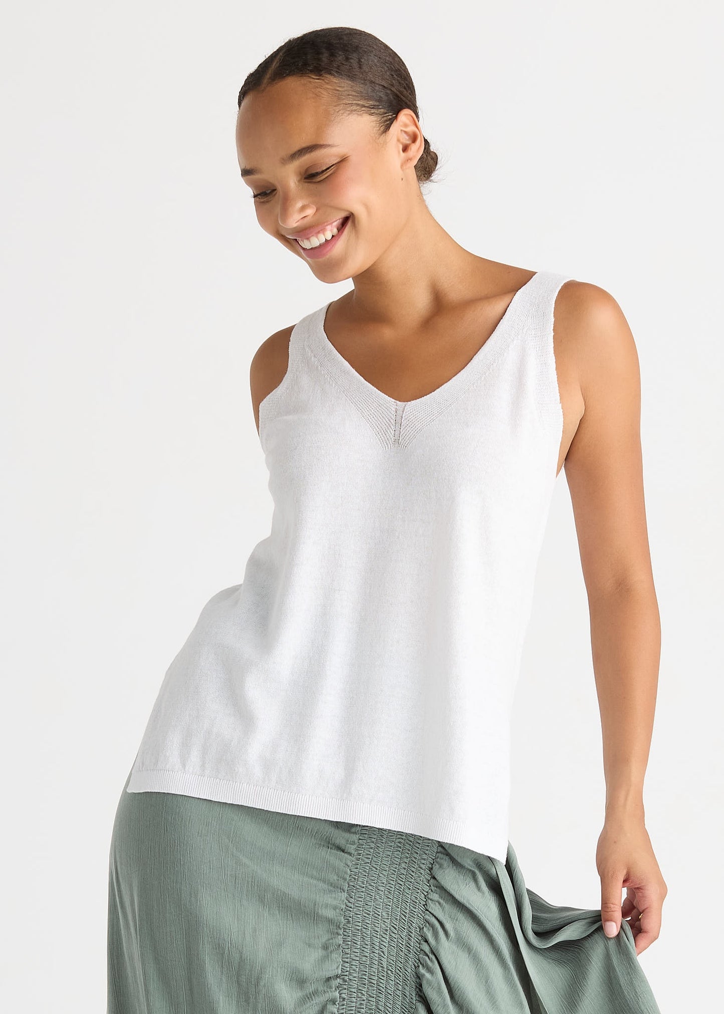ld+co~ Tank White