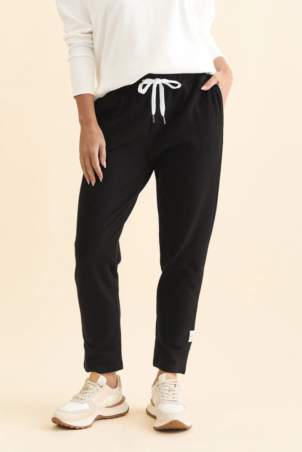 Elm~Lobby Pant
